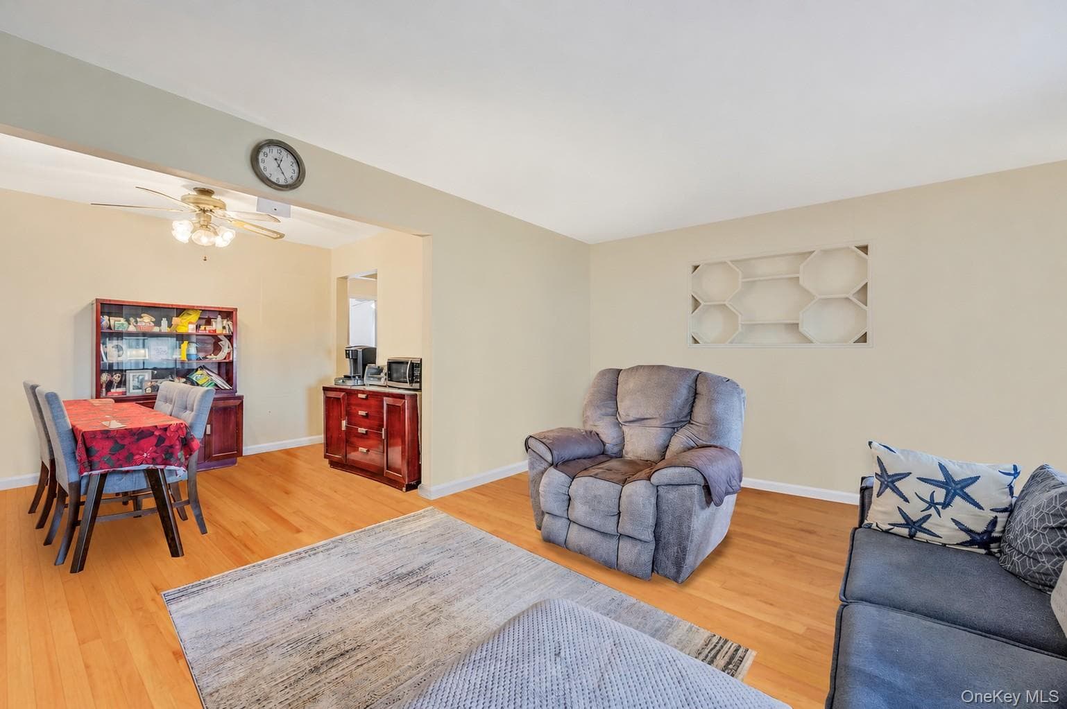34 Meyer Avenue thumbnail 19