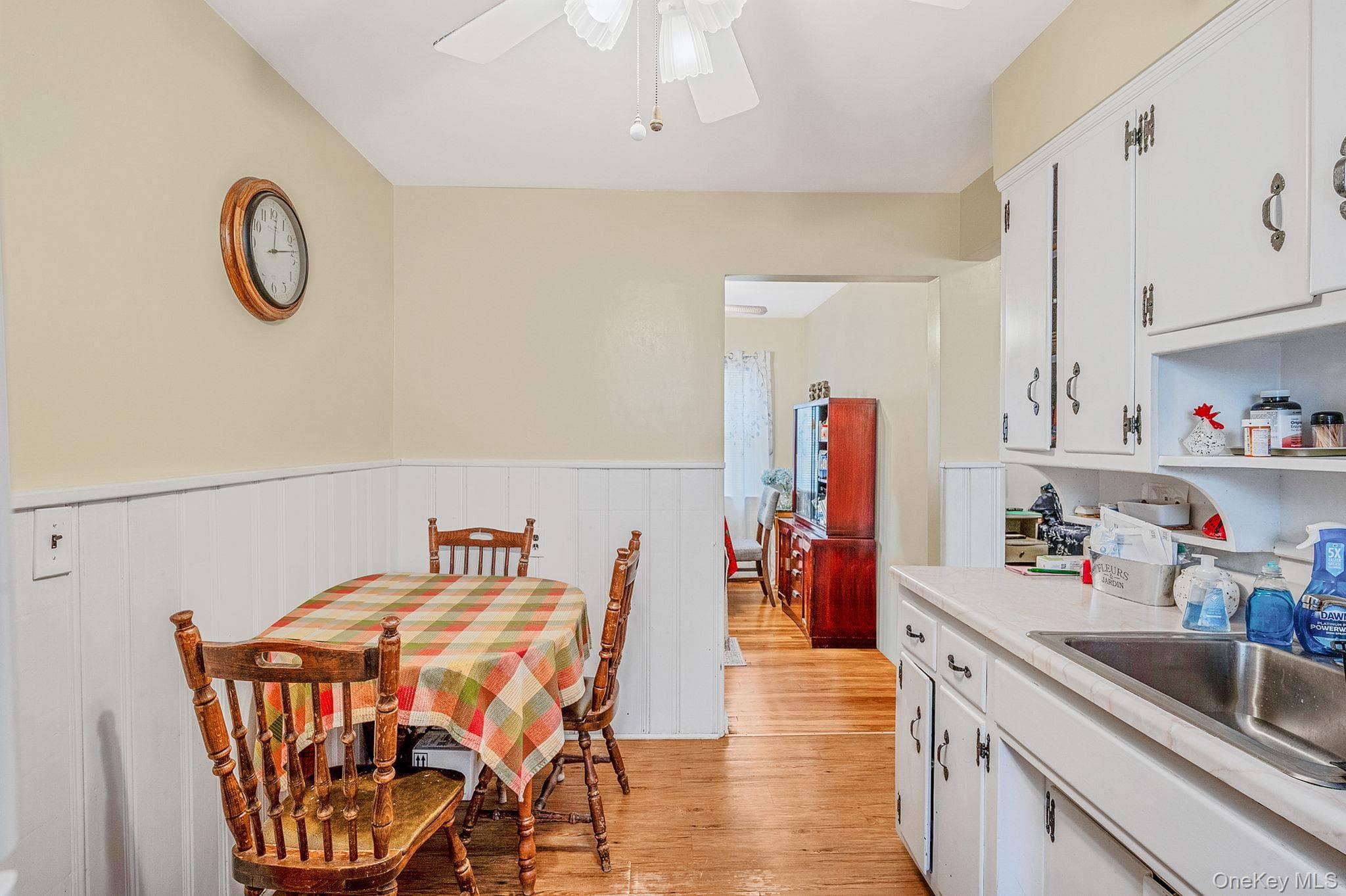 34 Meyer Avenue thumbnail 13