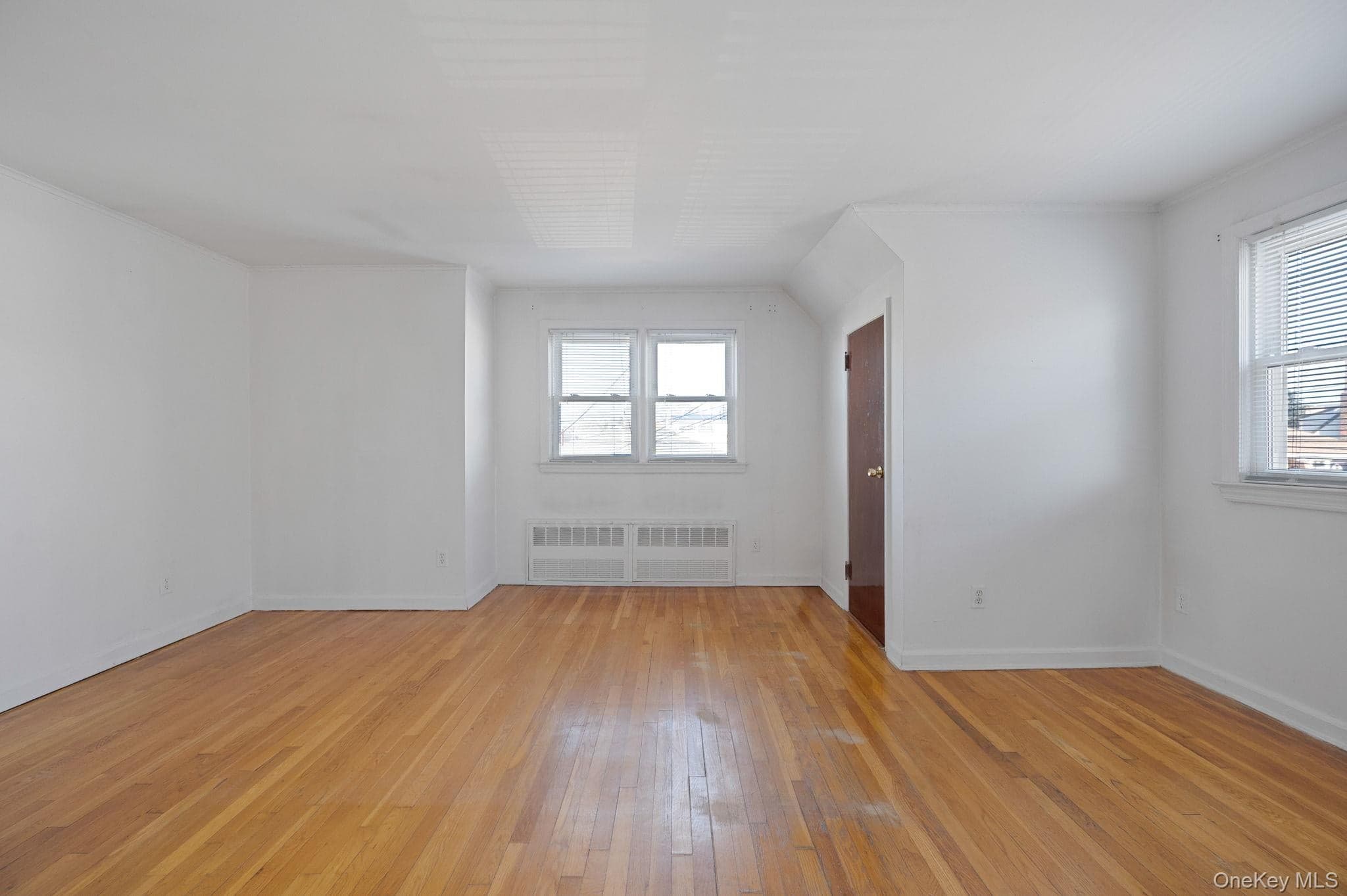 34 Meyer Avenue thumbnail 30