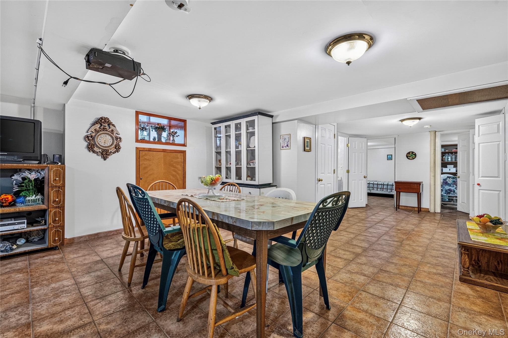214 Avery Place thumbnail 28