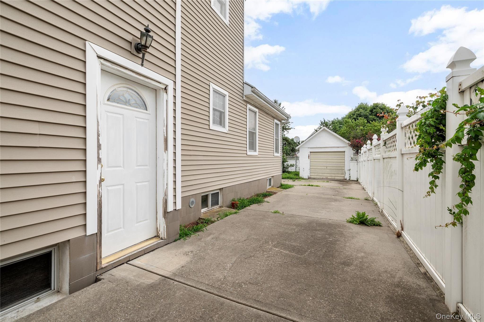 214 Avery Place thumbnail 31