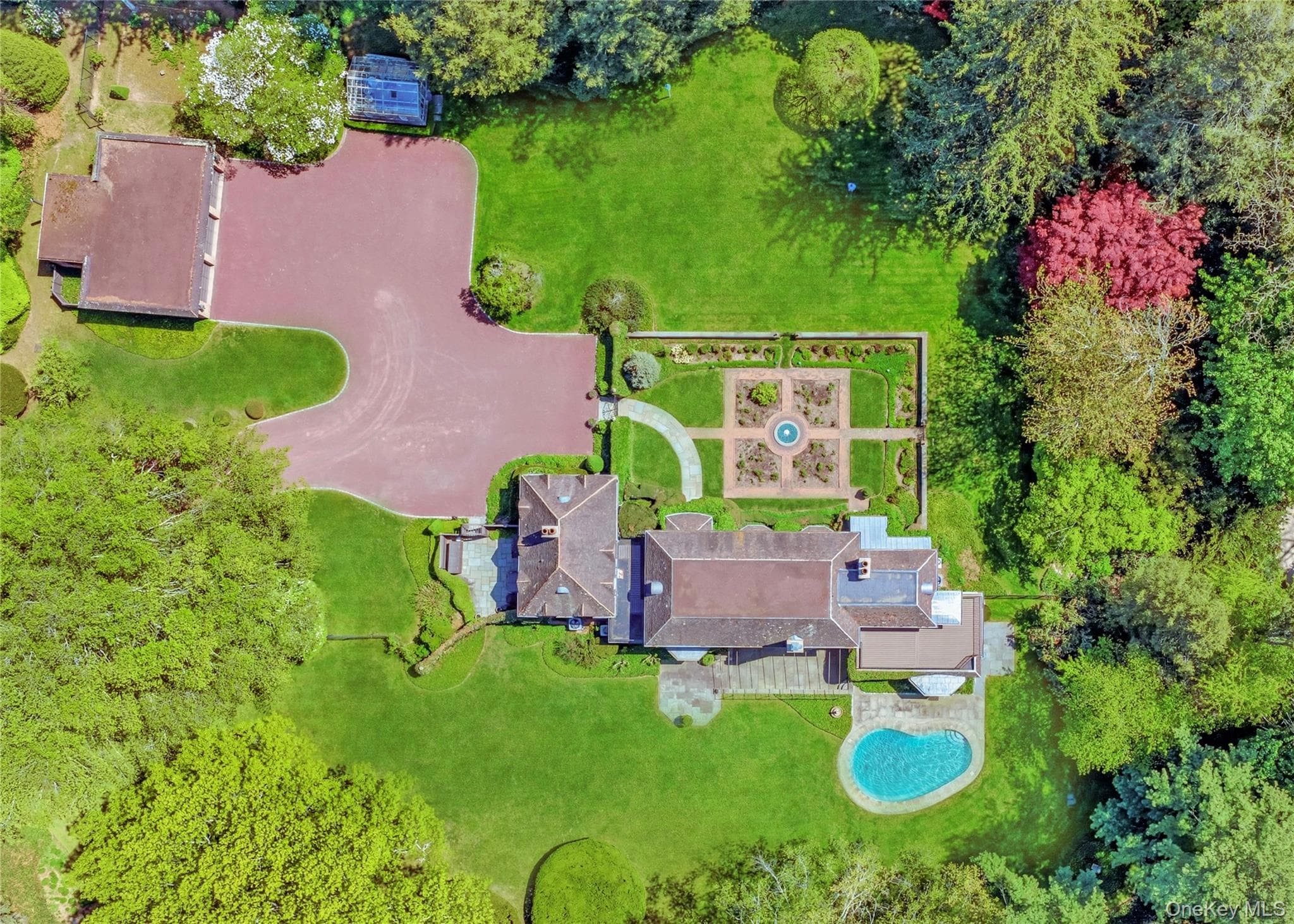 285 Piping Rock Road thumbnail 28