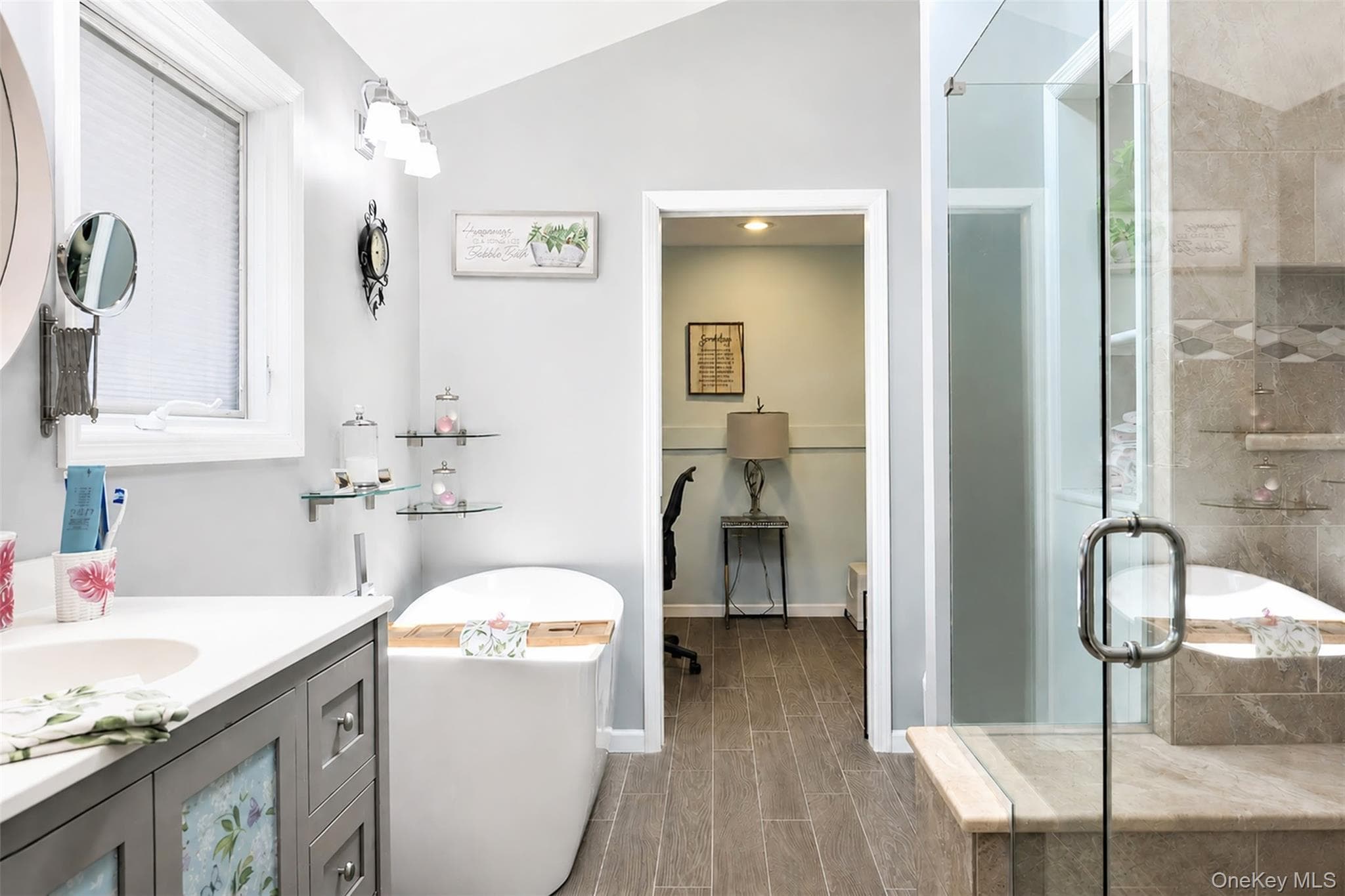 6 N Howells Point Road thumbnail 17