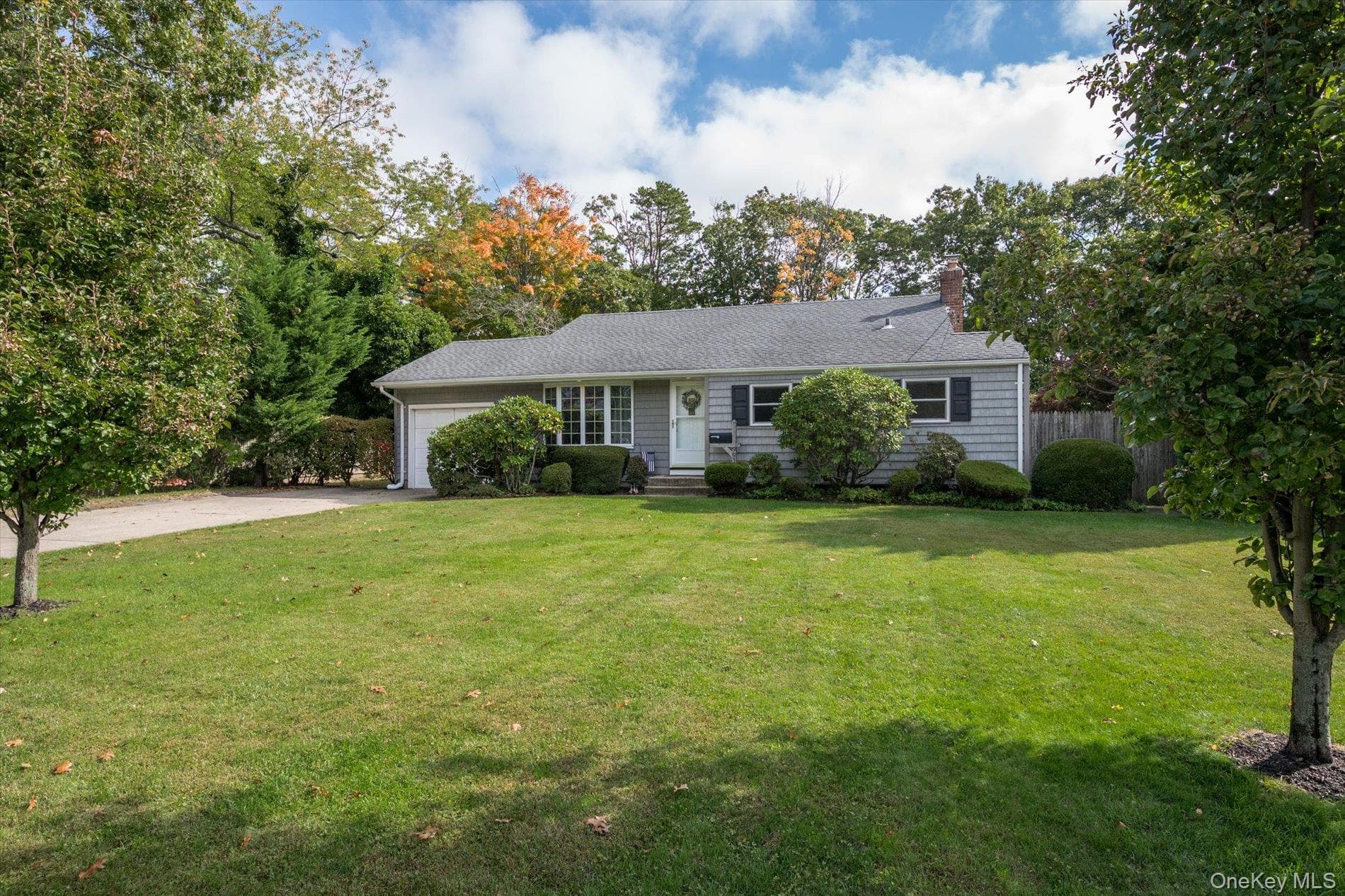 991 Gardiner Drive thumbnail 2