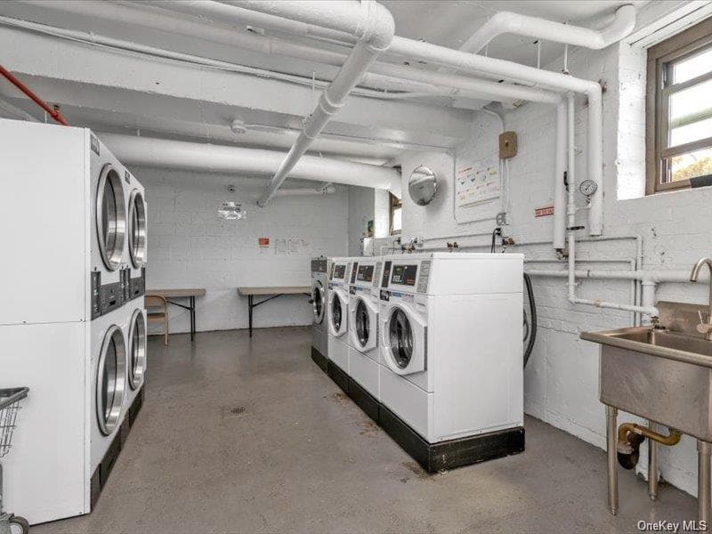 88-09 Northern Blvd Unit: A104 thumbnail 9