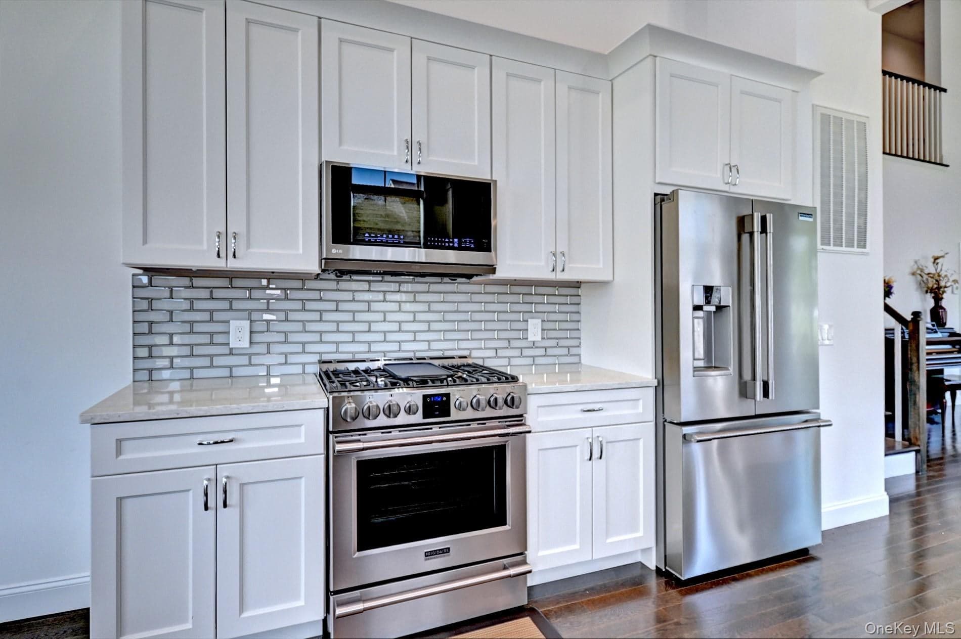 182 Belmont Circle thumbnail 13