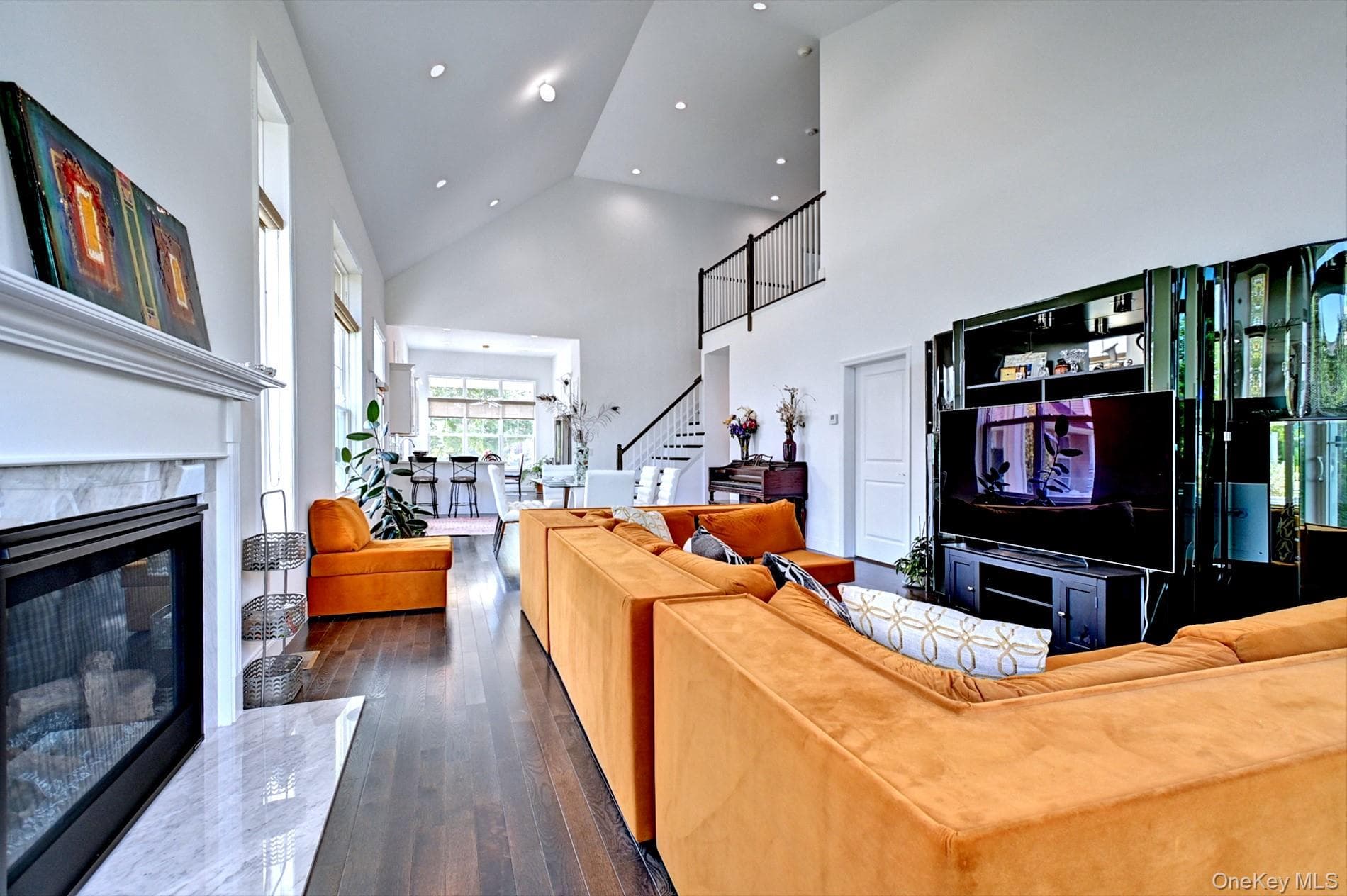 182 Belmont Circle thumbnail 14