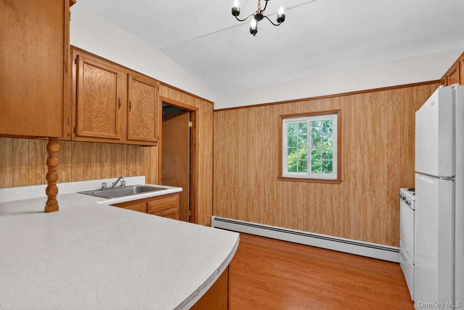 33 E Crossman Avenue thumbnail 23