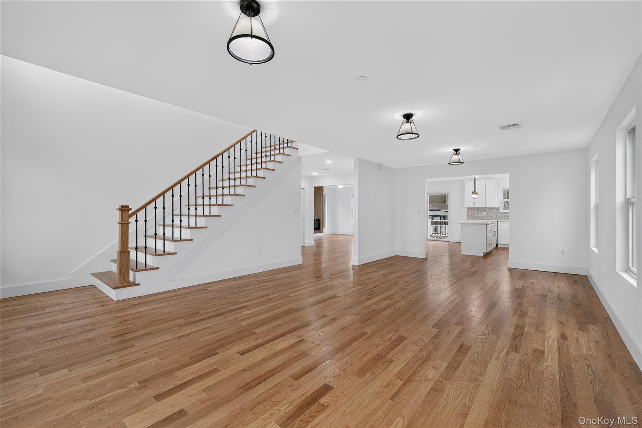 267 Roosevelt Avenue thumbnail 24