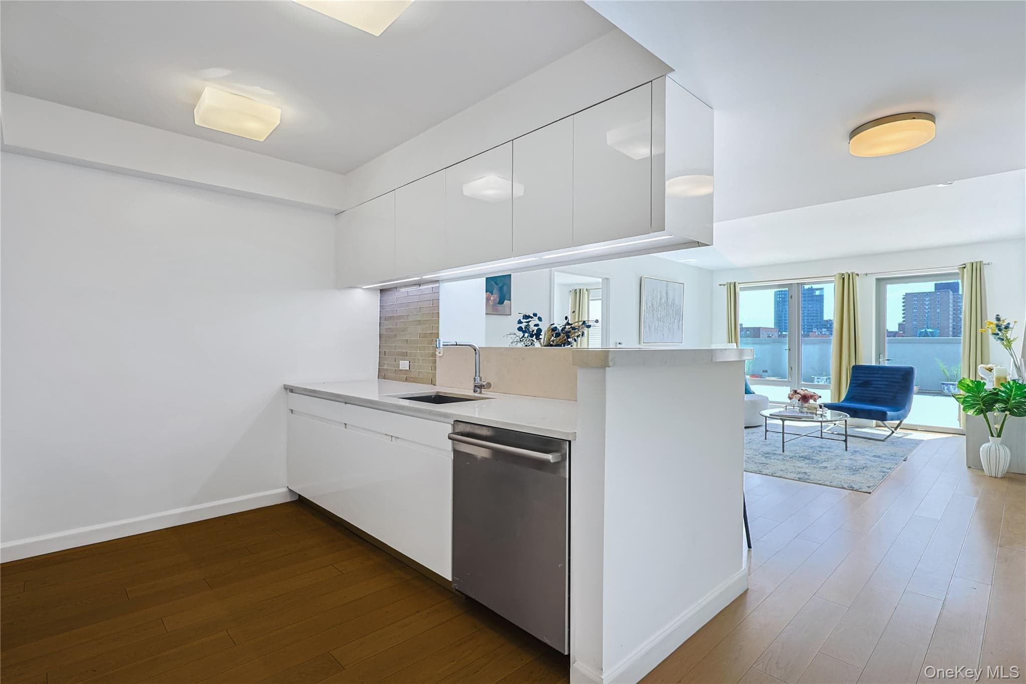 13835 39th Avenue Unit: 4B thumbnail 3