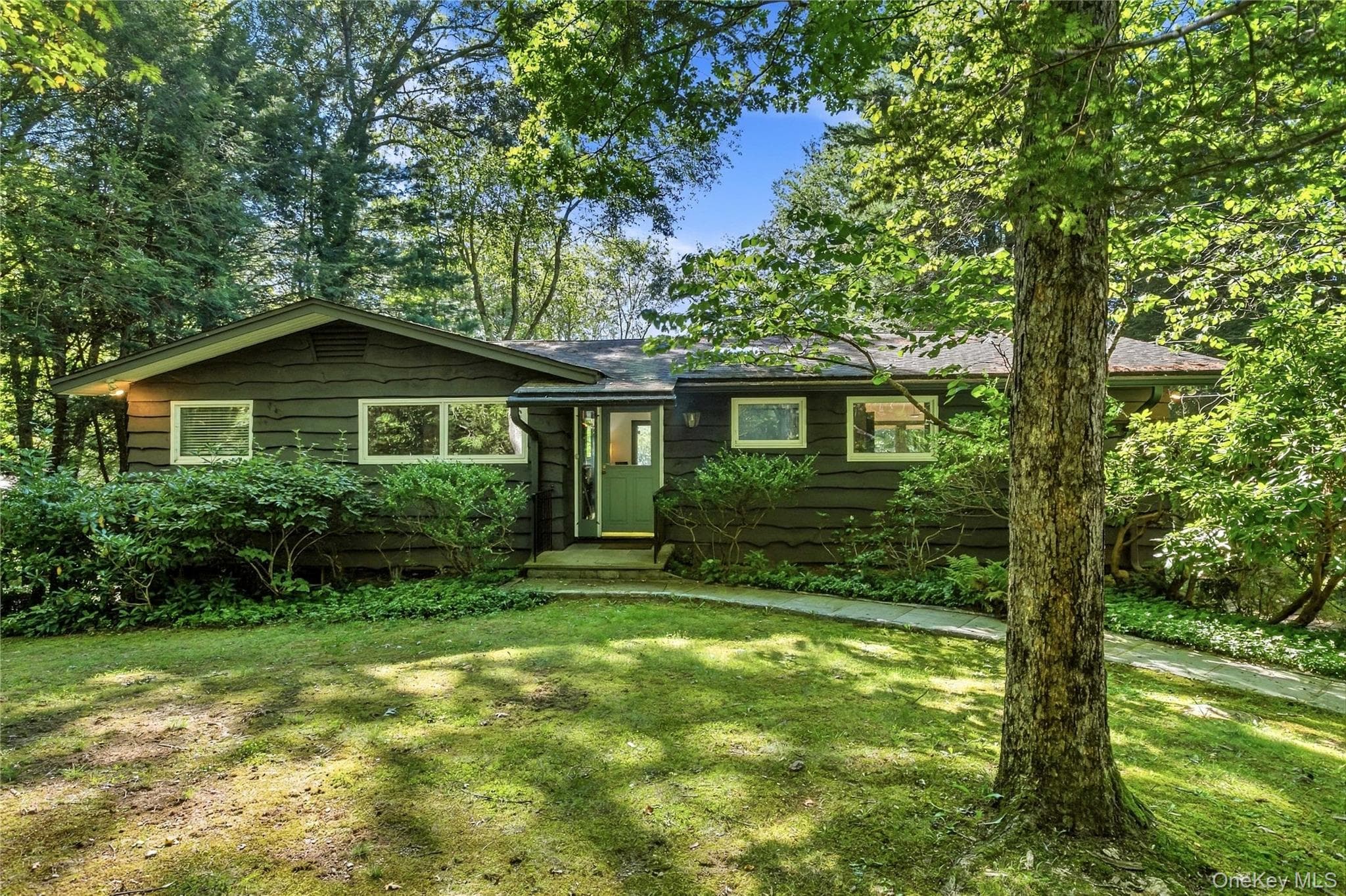 153 Sagamore Drive thumbnail 2