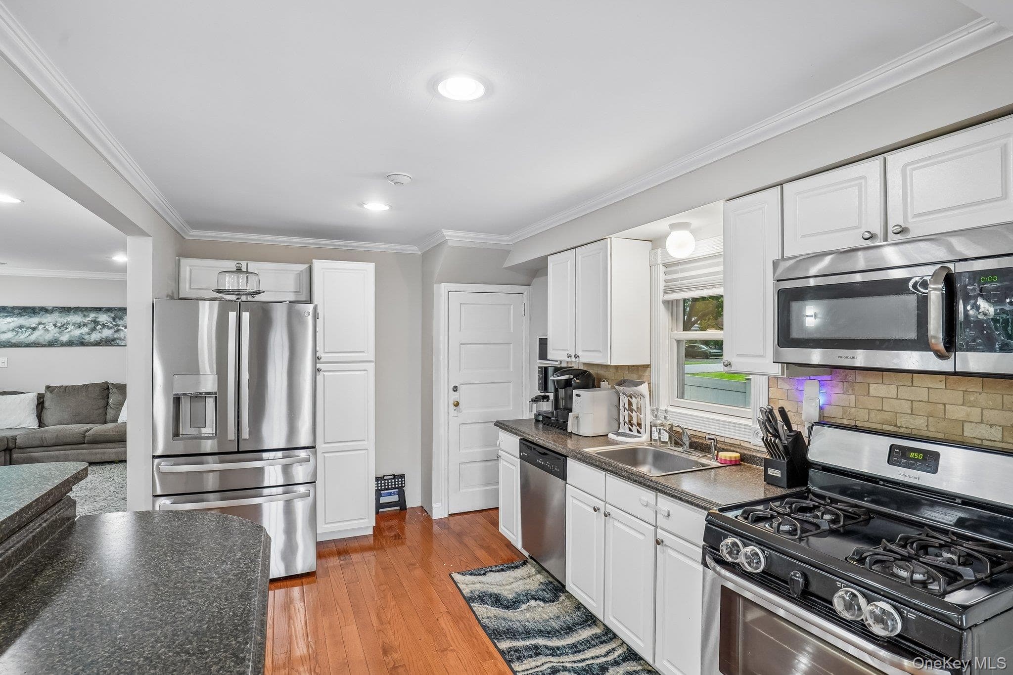 181 S Conger Avenue thumbnail 12