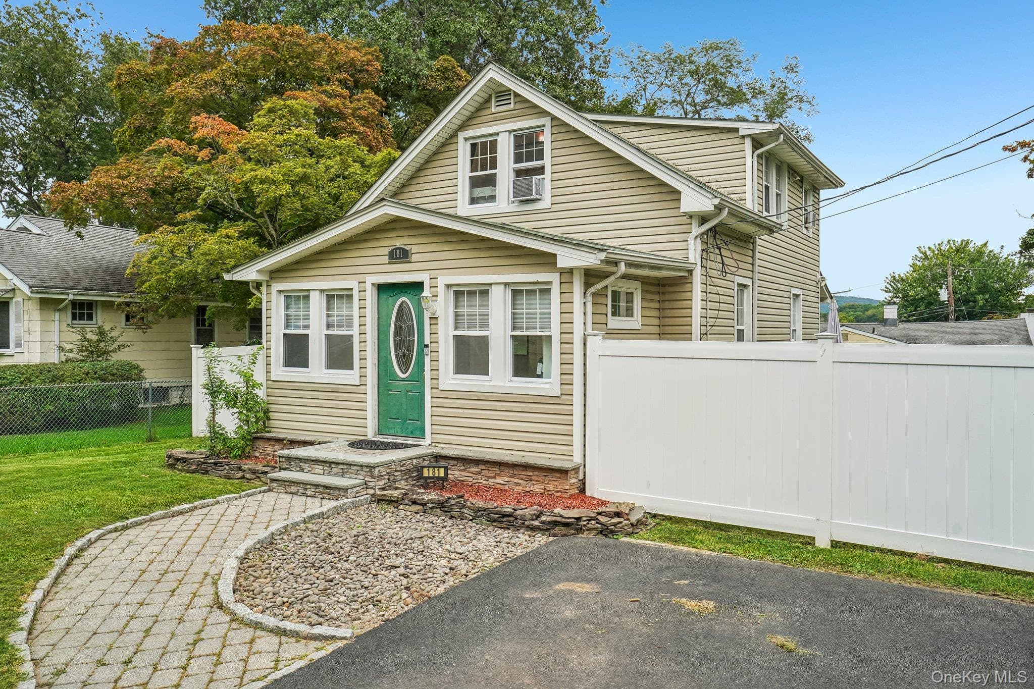 181 S Conger Avenue thumbnail 2
