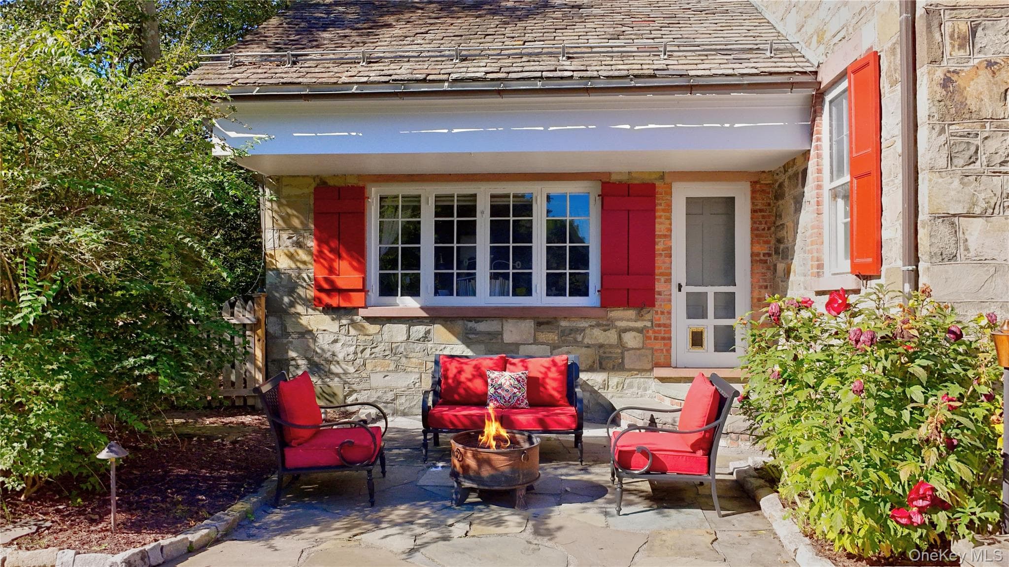 102 Pleasant Hill Road thumbnail 4