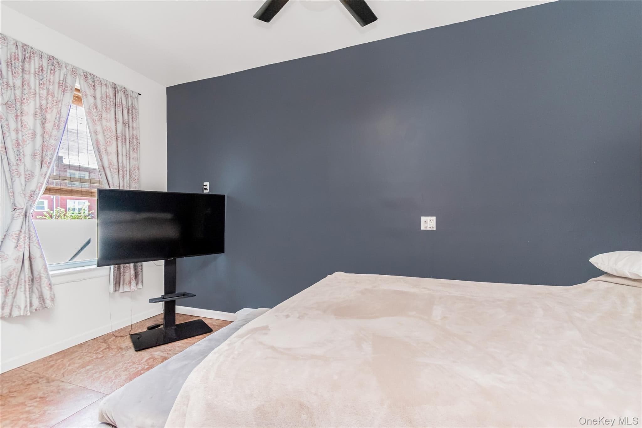 269 Swinton Avenue thumbnail 19