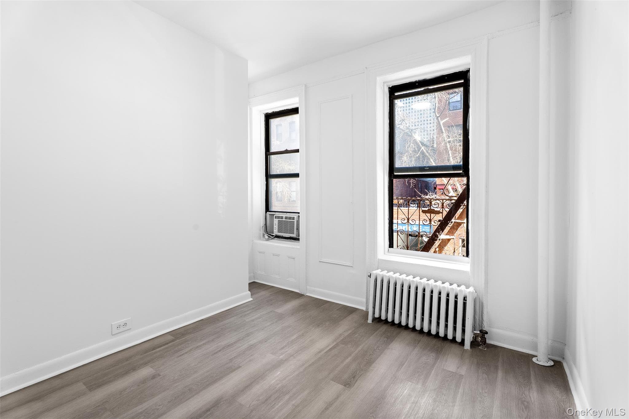 246 E 51st Street Unit: 8 thumbnail 5