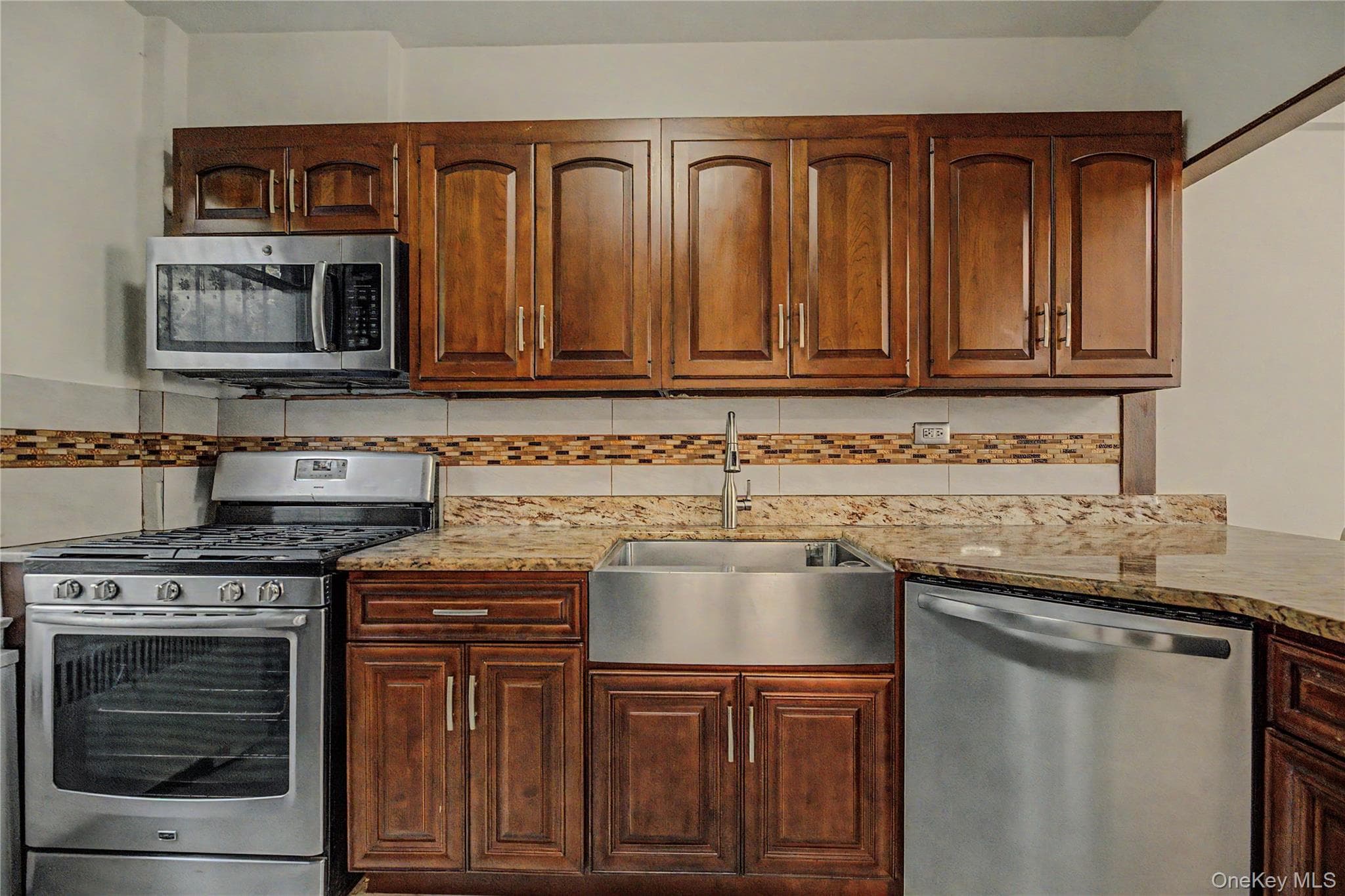 4971 Henry Hudson Parkway Unit: 4971 thumbnail 7