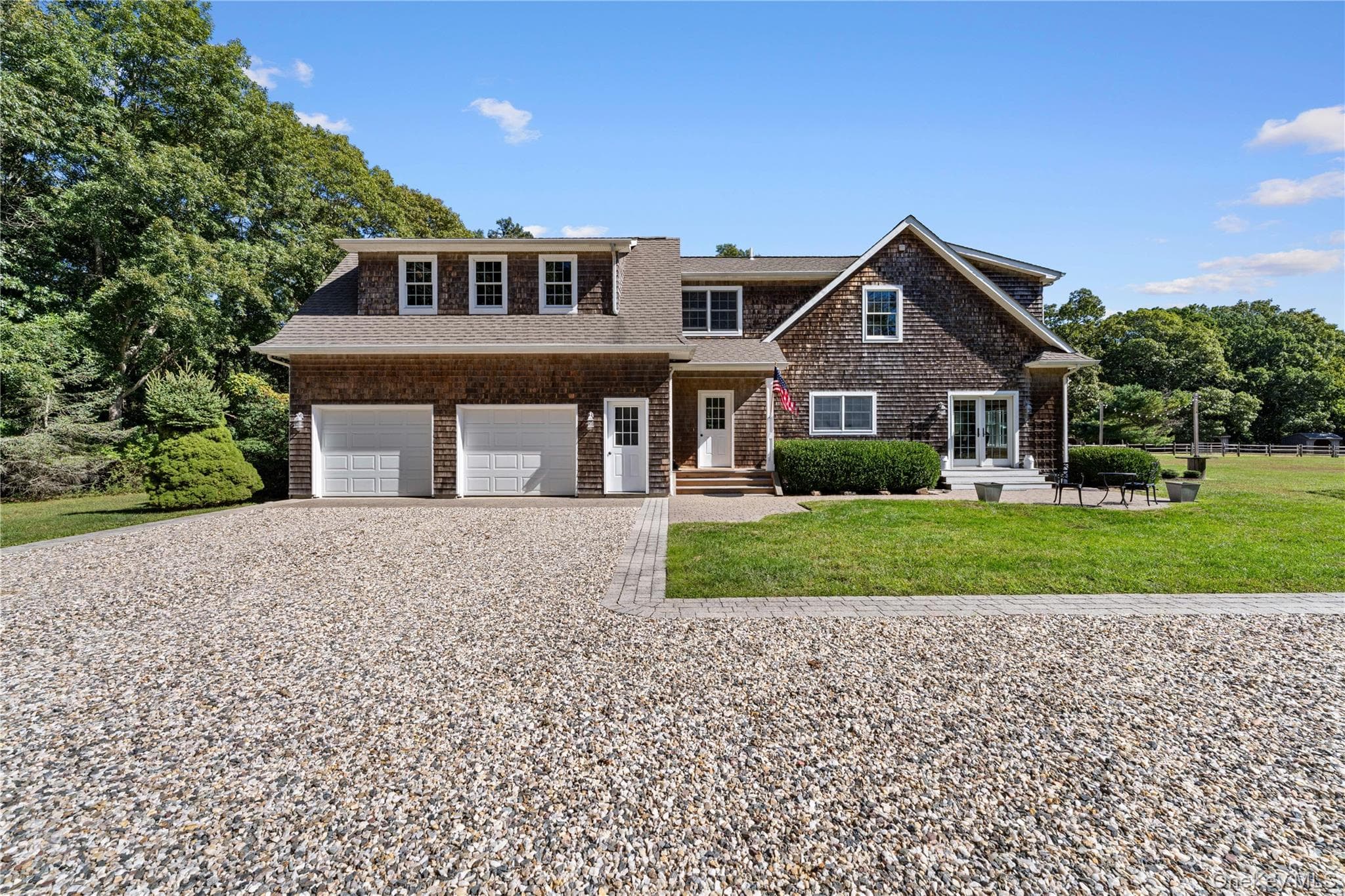 66 Woodlawn Avenue thumbnail 2