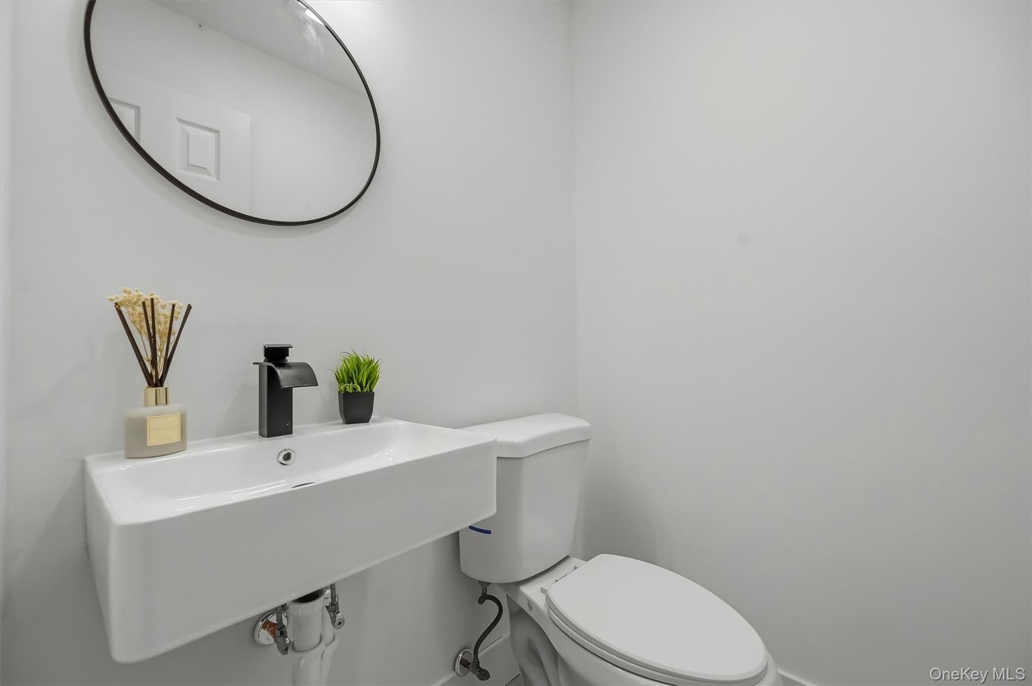 6 Lannis Avenue thumbnail 7