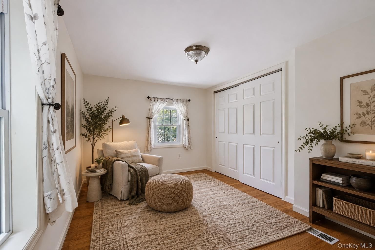 9 Horns Park Road thumbnail 13