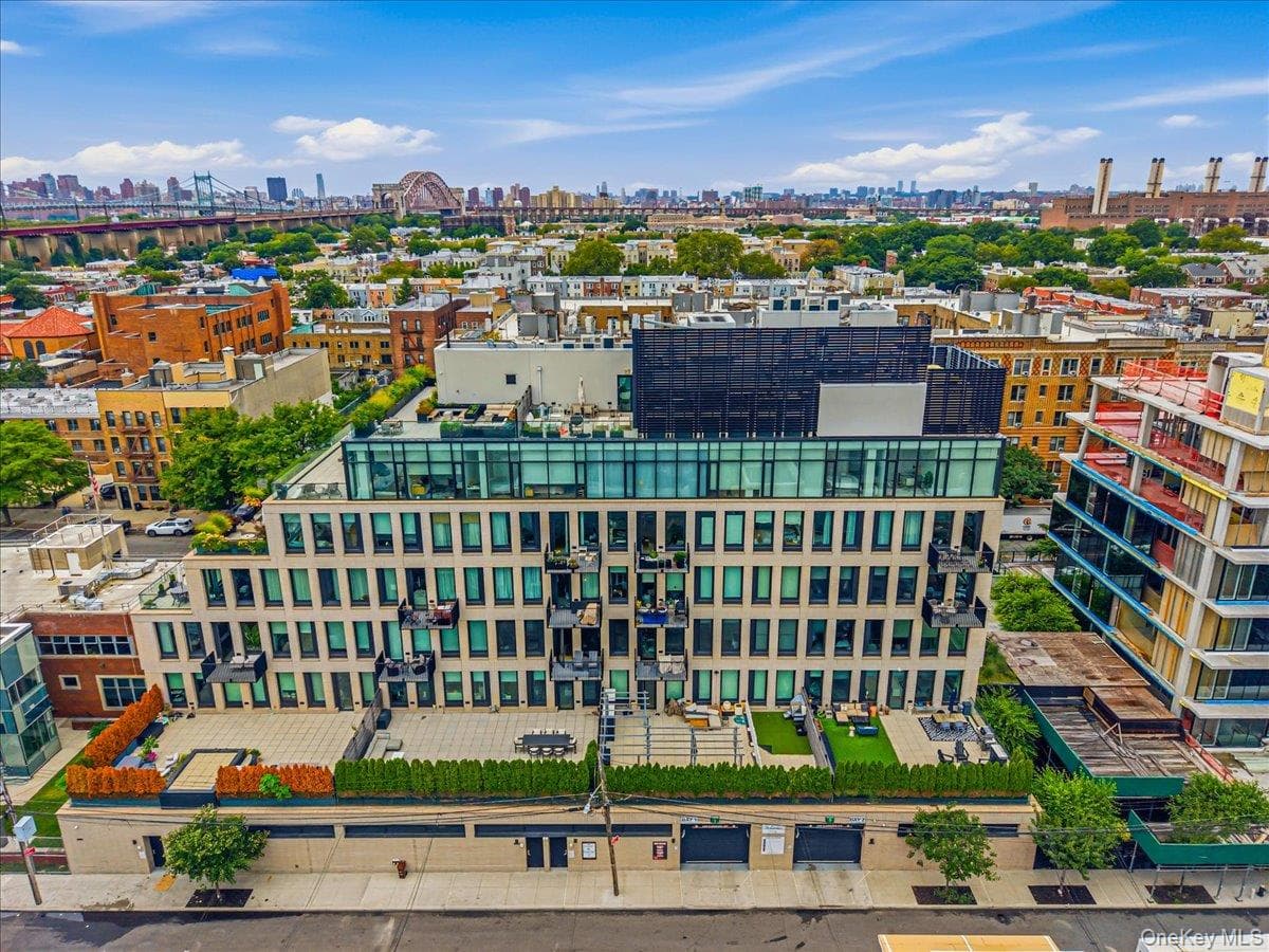 2121 31st Street Unit: 2C thumbnail 32