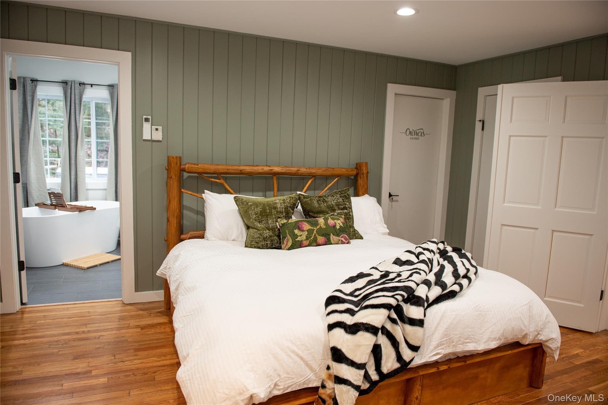 1270 Roaring Brook Lane thumbnail 18