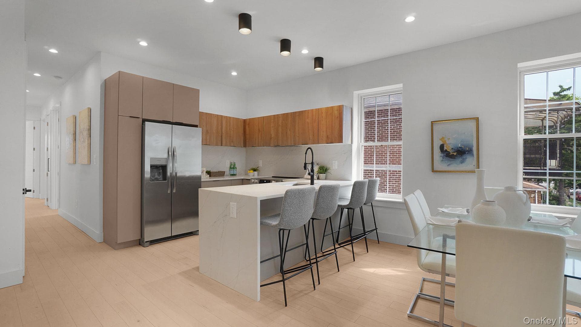 2424 Esplanade Avenue thumbnail 6