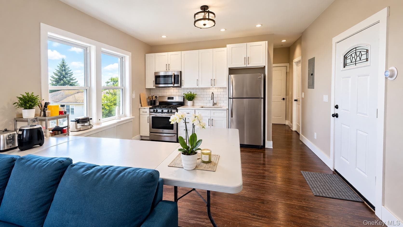 880 Midland Avenue thumbnail 7