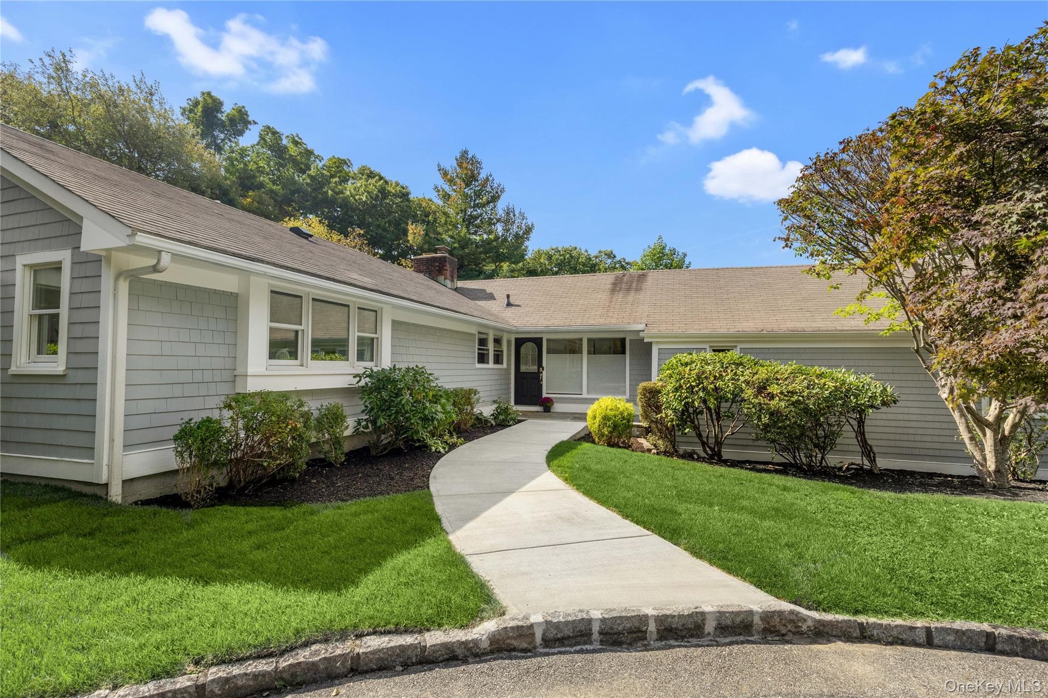 10 Skyview Drive photo 1