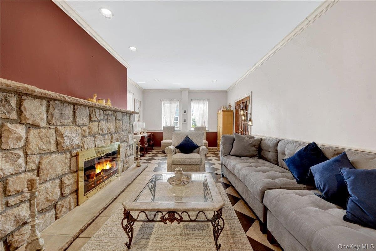 1015 Dean Avenue thumbnail 14