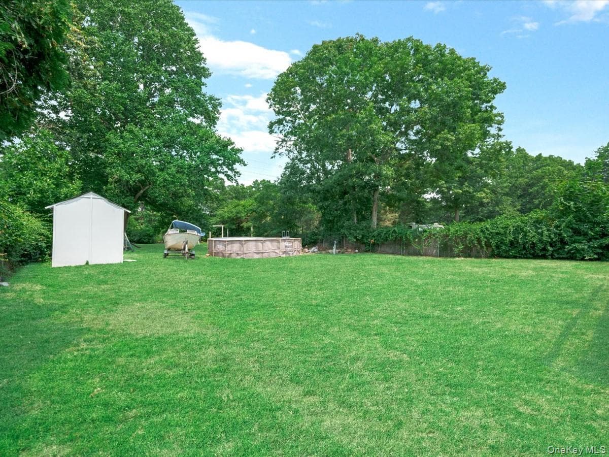 269 Carleton Drive thumbnail 17