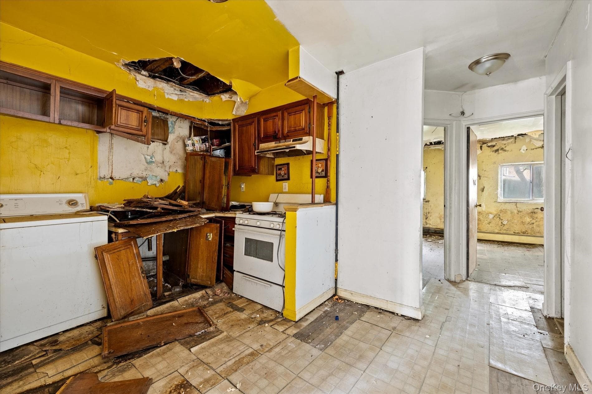 3768 Laconia Avenue thumbnail 6