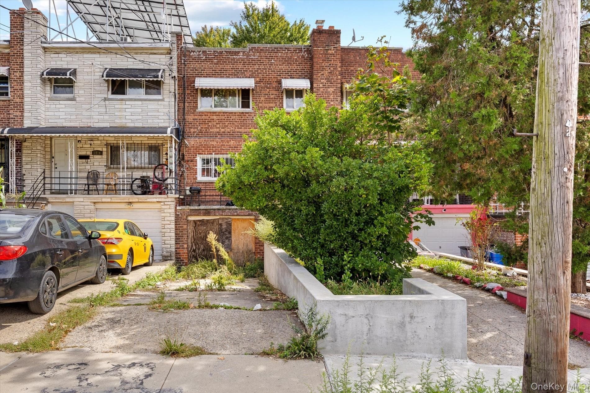 3768 Laconia Avenue thumbnail 2