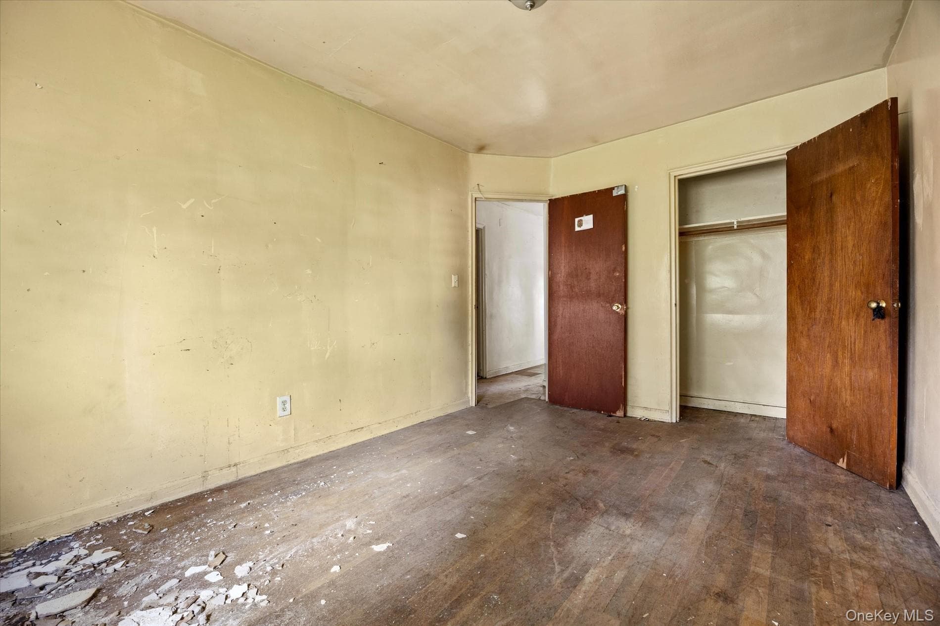 3768 Laconia Avenue thumbnail 9