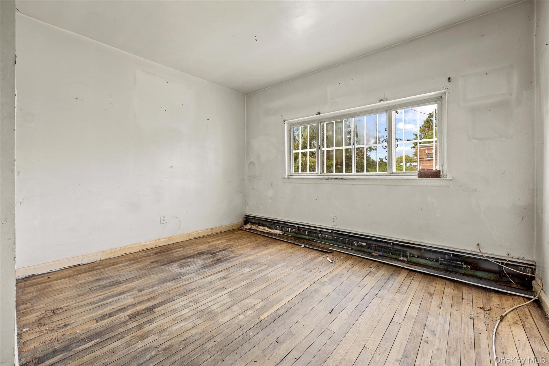 3768 Laconia Avenue thumbnail 5