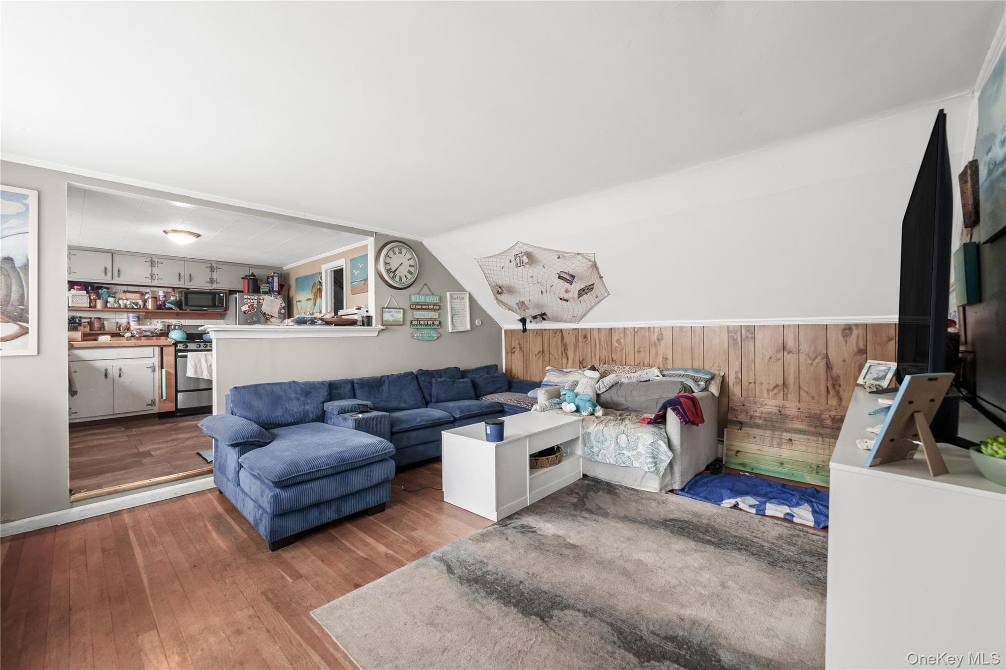 280 S Bayview Avenue thumbnail 25