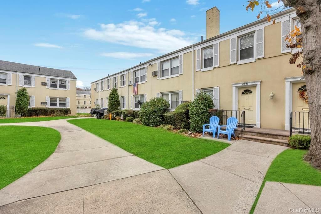 252-15 72nd Avenue Unit: 166A, Bellerose
