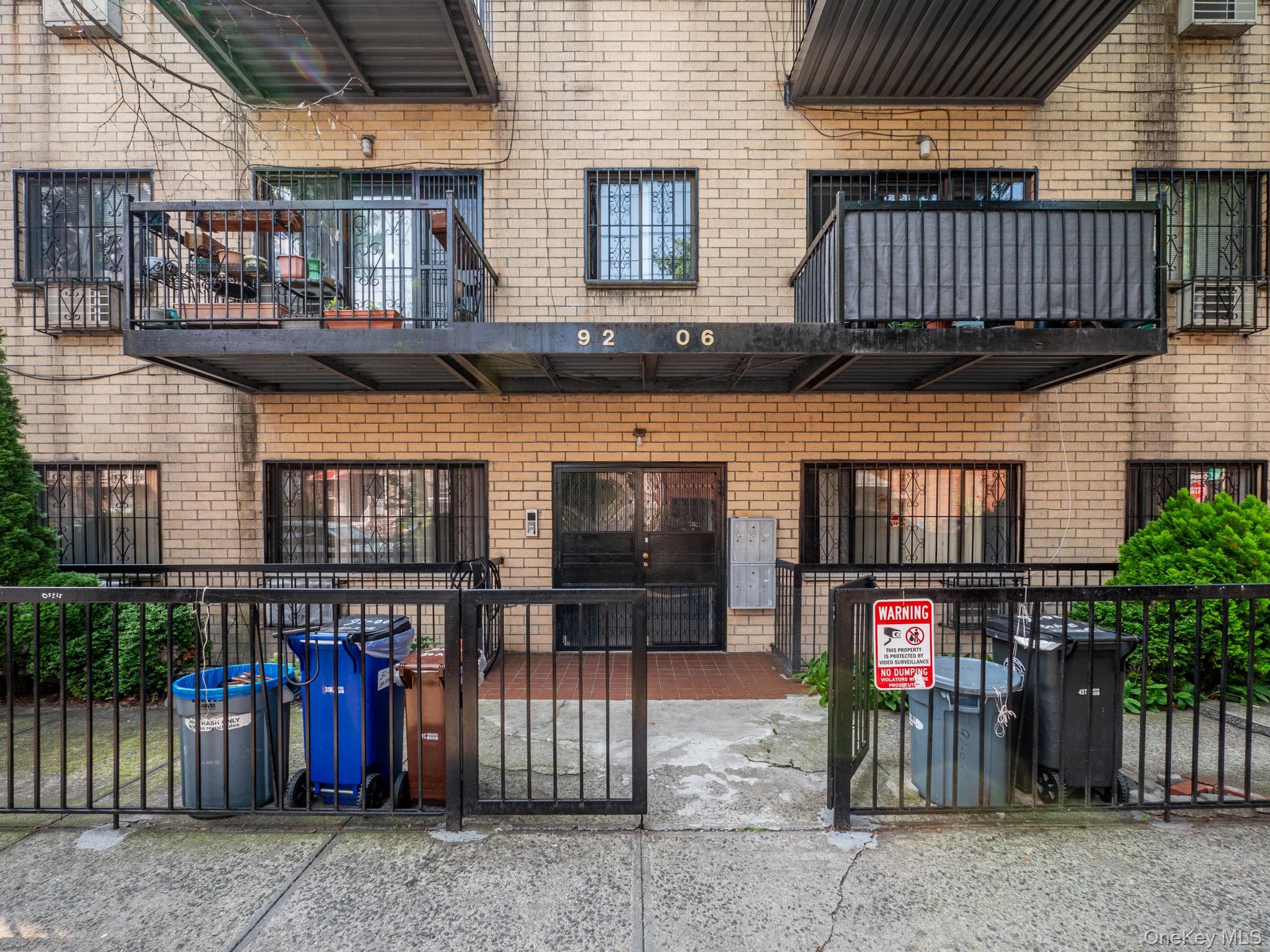 9206 50th Avenue Unit: 1A thumbnail 2