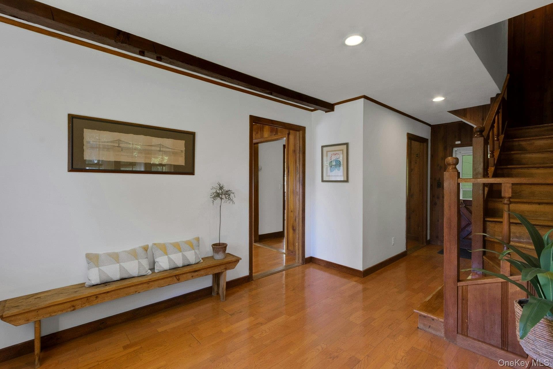 160 N Broadway thumbnail 16