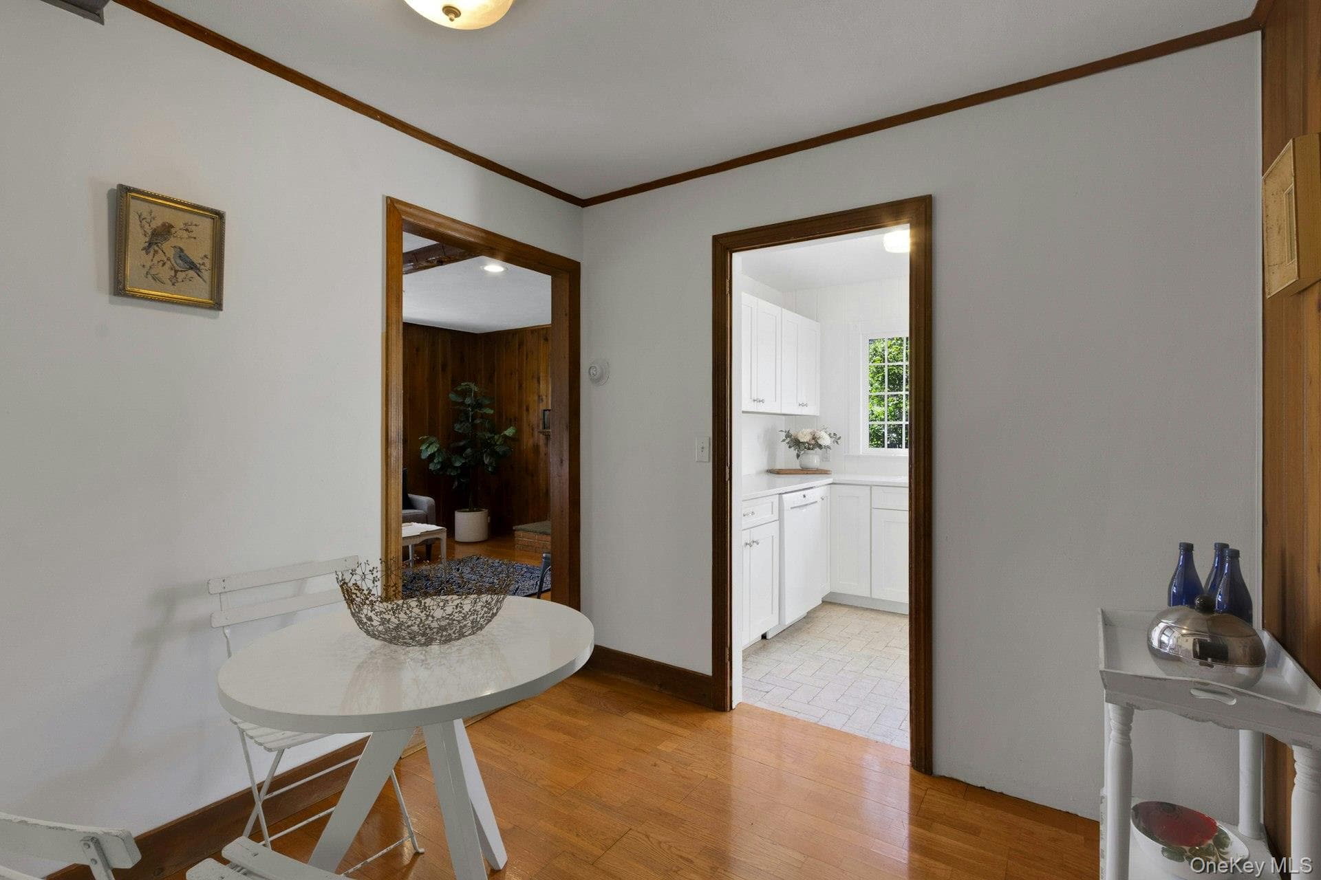160 N Broadway thumbnail 9