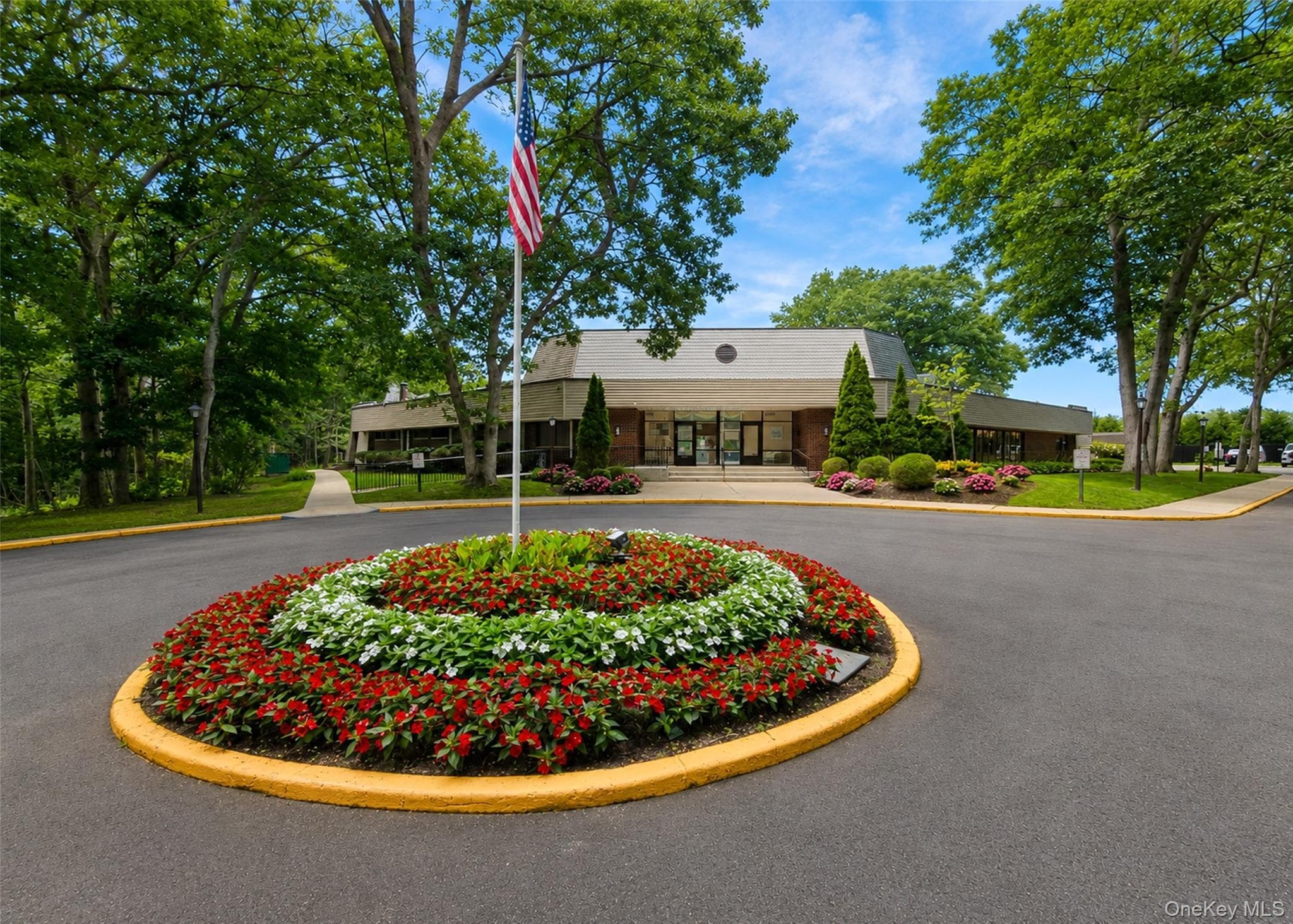 145 Cambridge Drive thumbnail 14