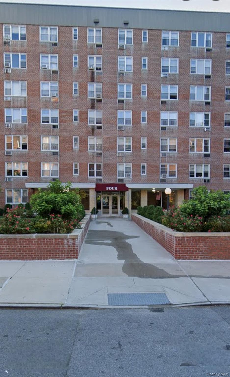 4 Sadore Ln Unit: 1R, Yonkers