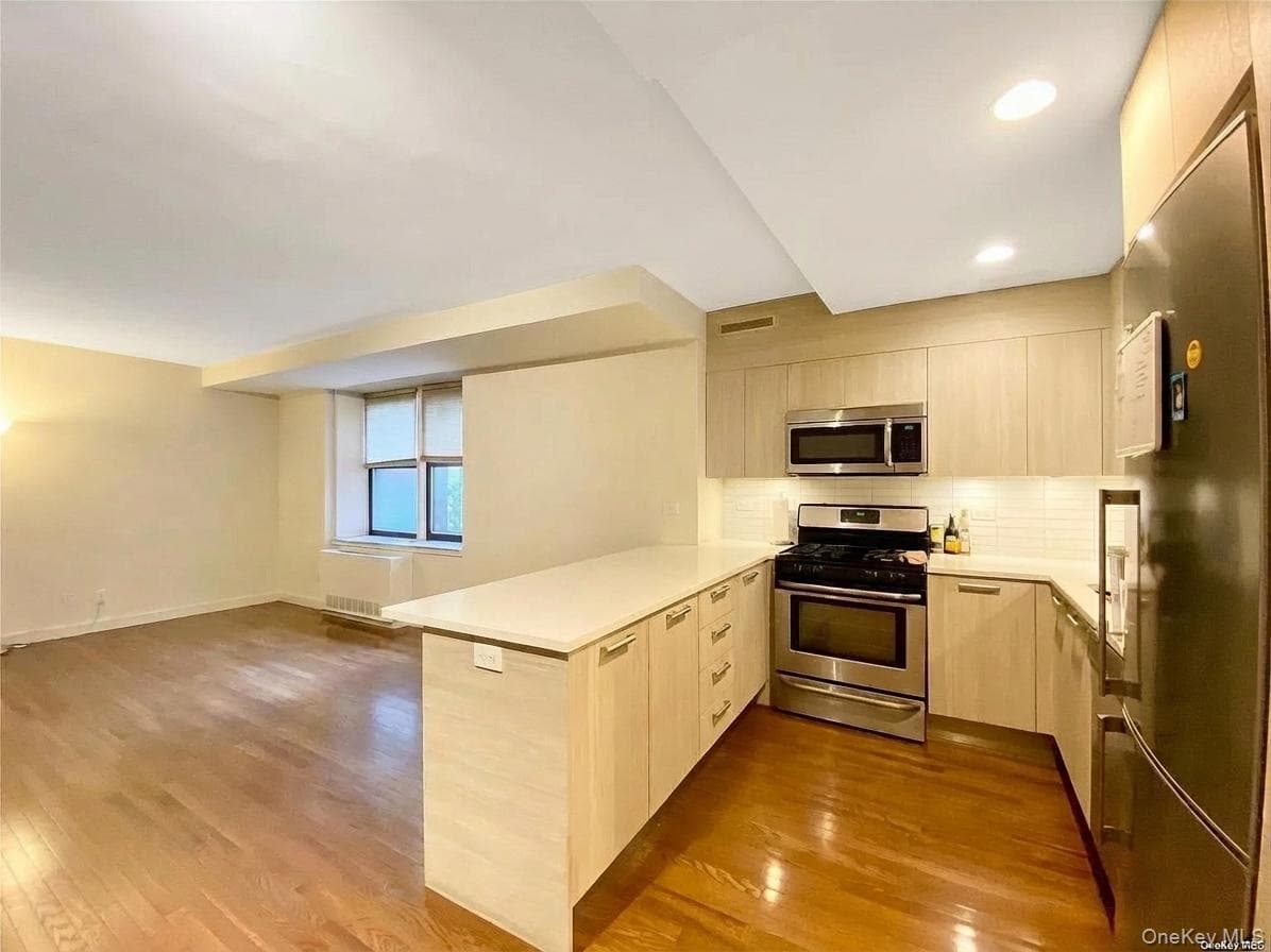 87-10 51 Avenue Unit: #1 thumbnail 9