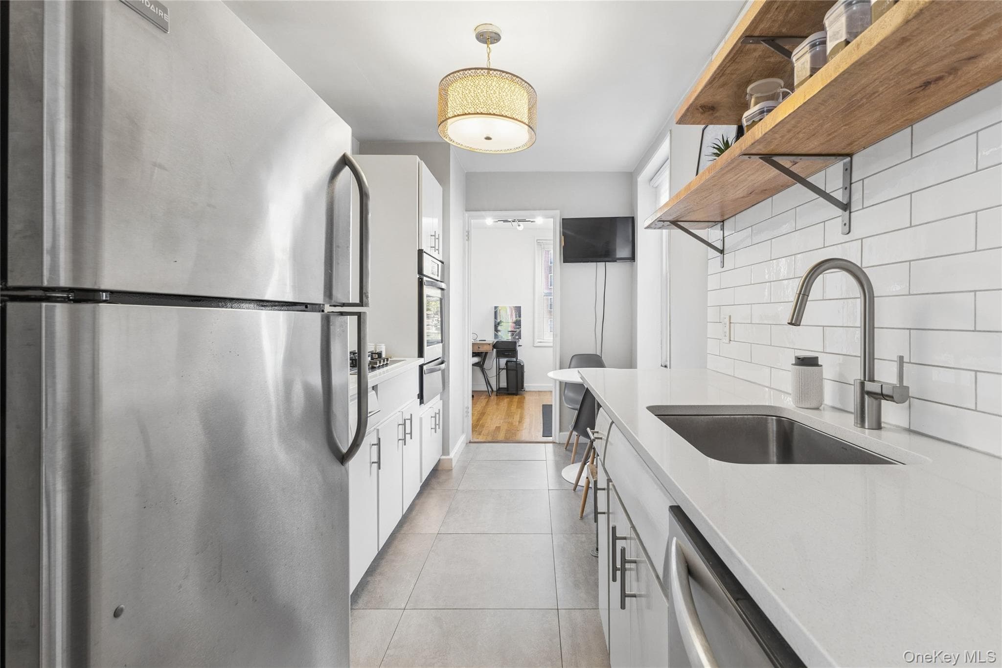 18-40 211th Street Unit: 3J thumbnail 6