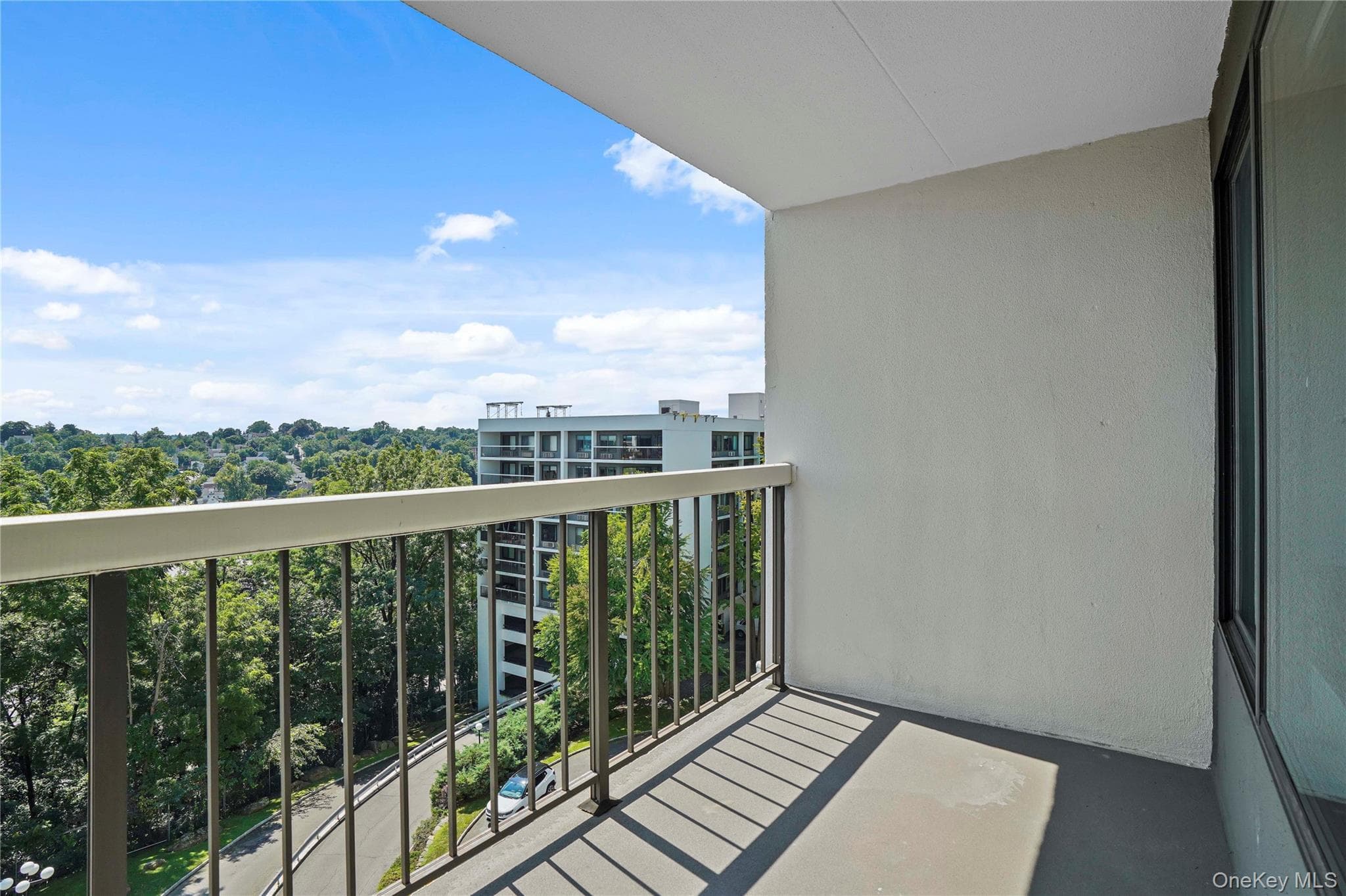 500 High Point Drive Unit: 709 thumbnail 24