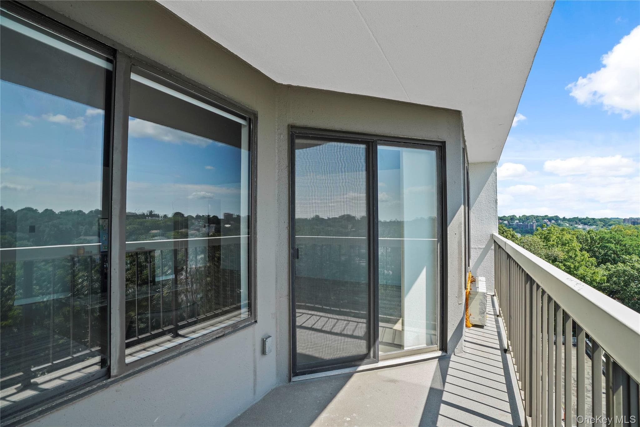 500 High Point Drive Unit: 709 thumbnail 27