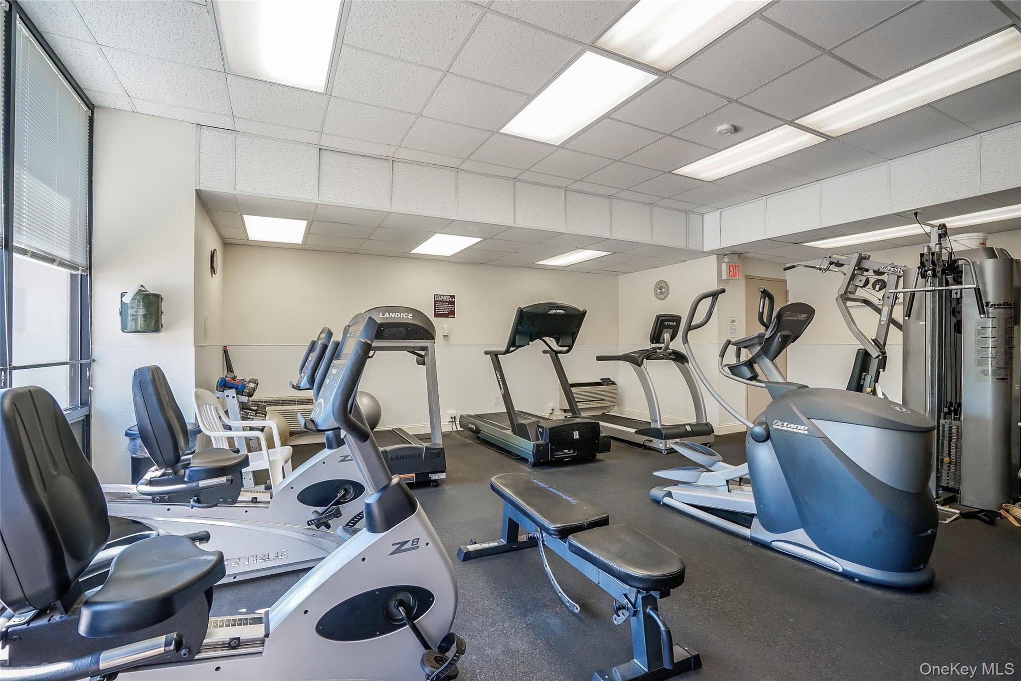 500 High Point Drive Unit: 709 thumbnail 34