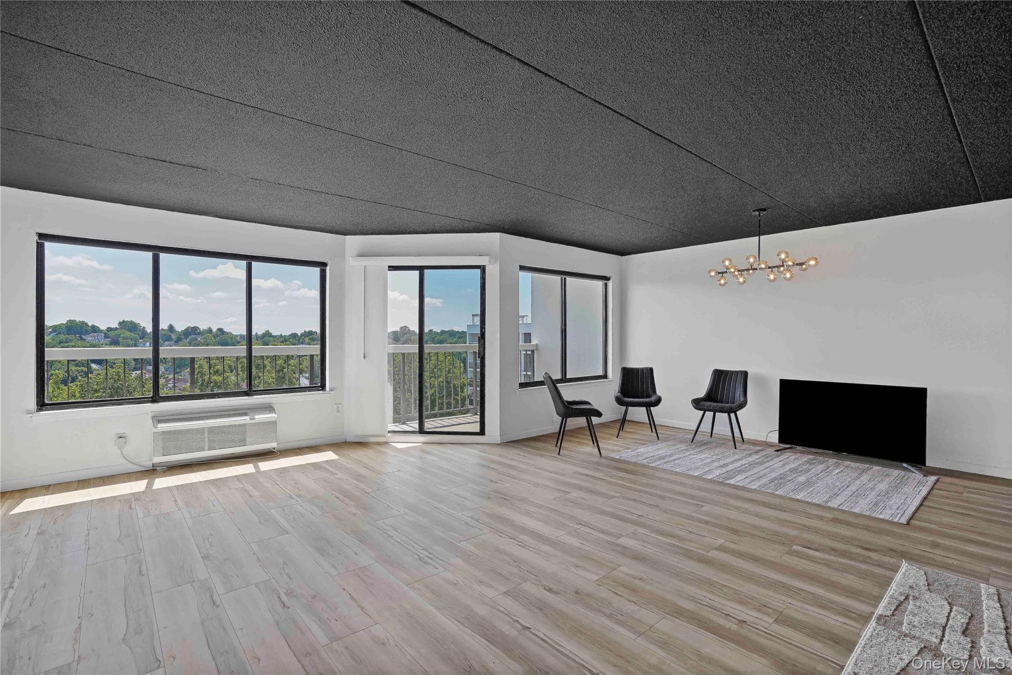 500 High Point Drive Unit: 709 thumbnail 7