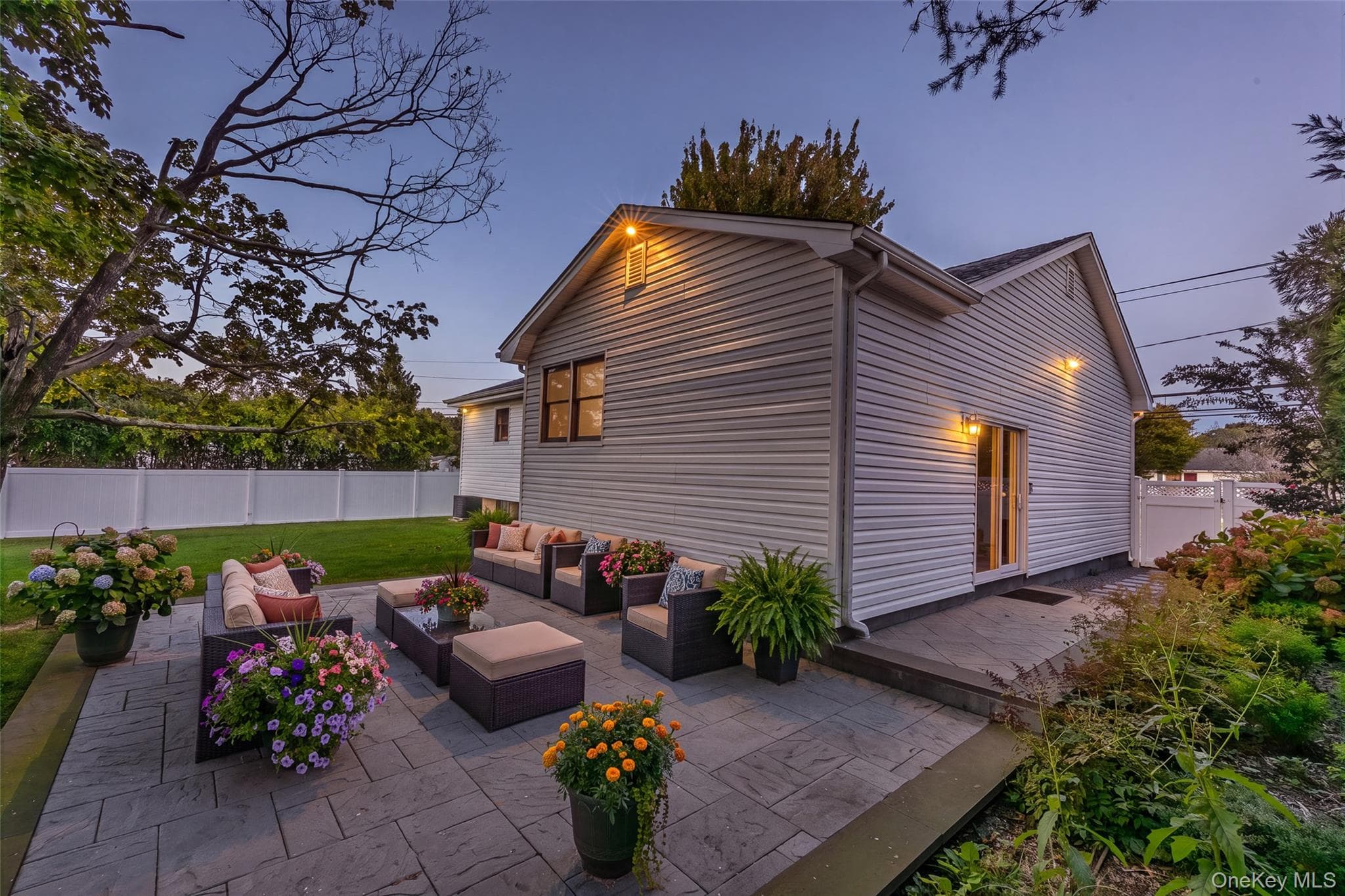 492 Connetquot Avenue thumbnail 15