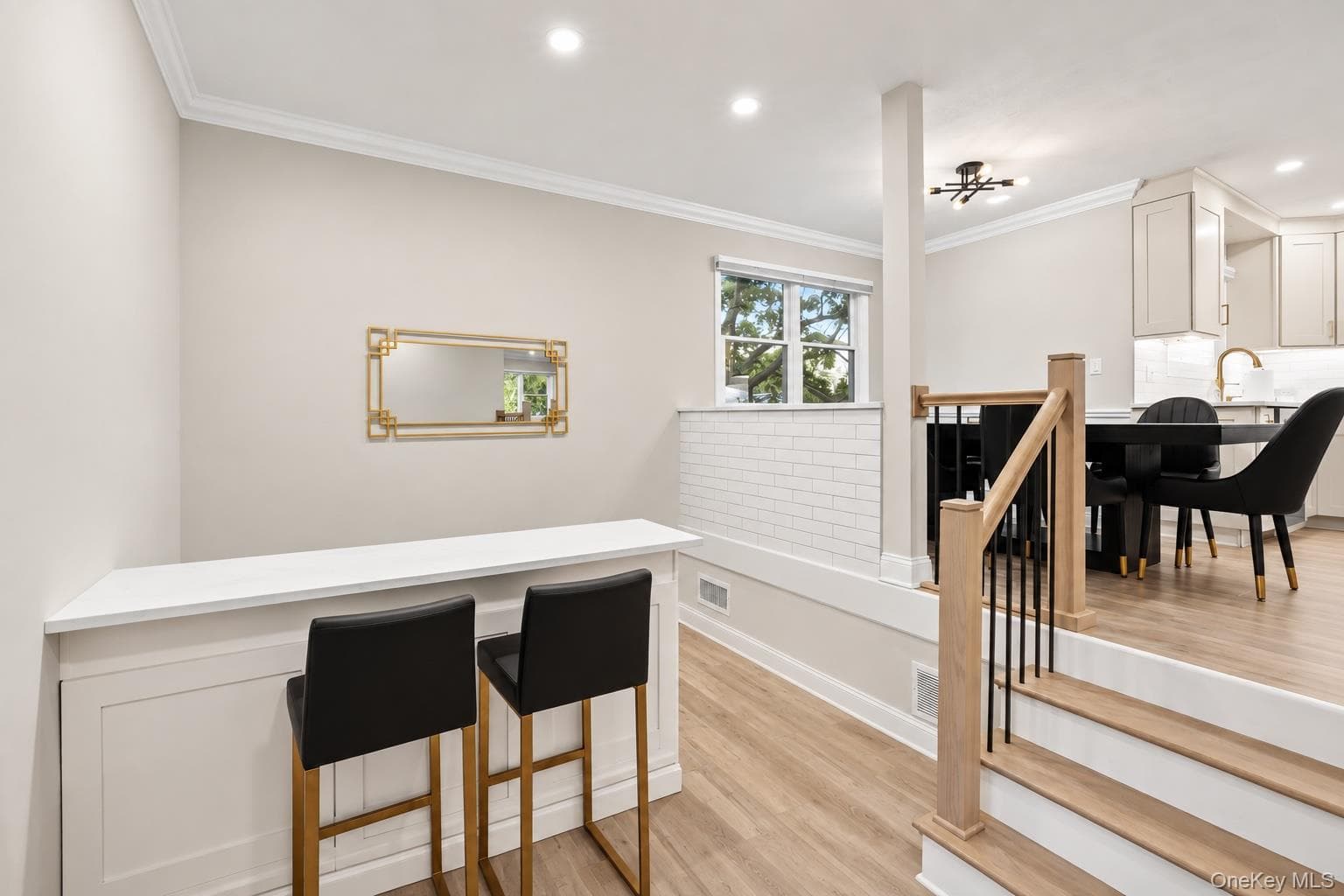 492 Connetquot Avenue thumbnail 7